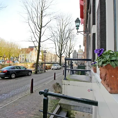 Cozy Jordaan Canalhouse Near Anne Frank House