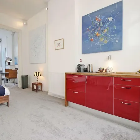 בית הארחה Cozy Jordaan Canalhouse Near Anne Frank House 4*